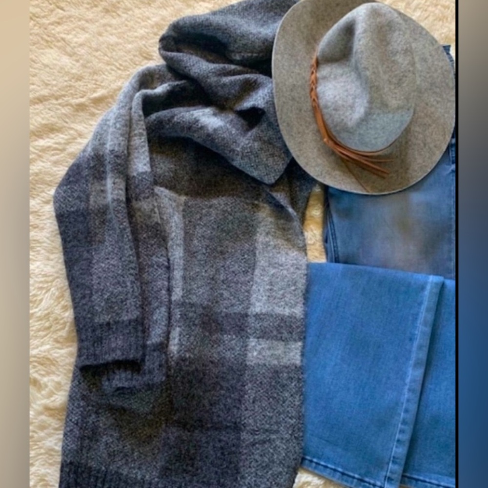 Substantial Hooded open-front Sweater Jacket